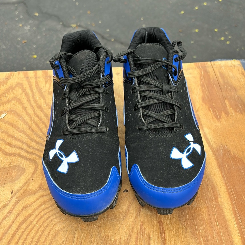 Under Armour MLB Authentic Youth Cleats Size 5.5